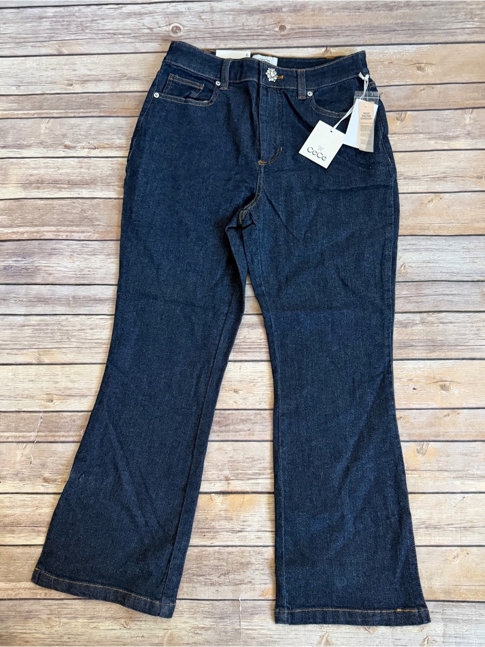 CeCe Dark Indigo Flare cropped Jeans size 6